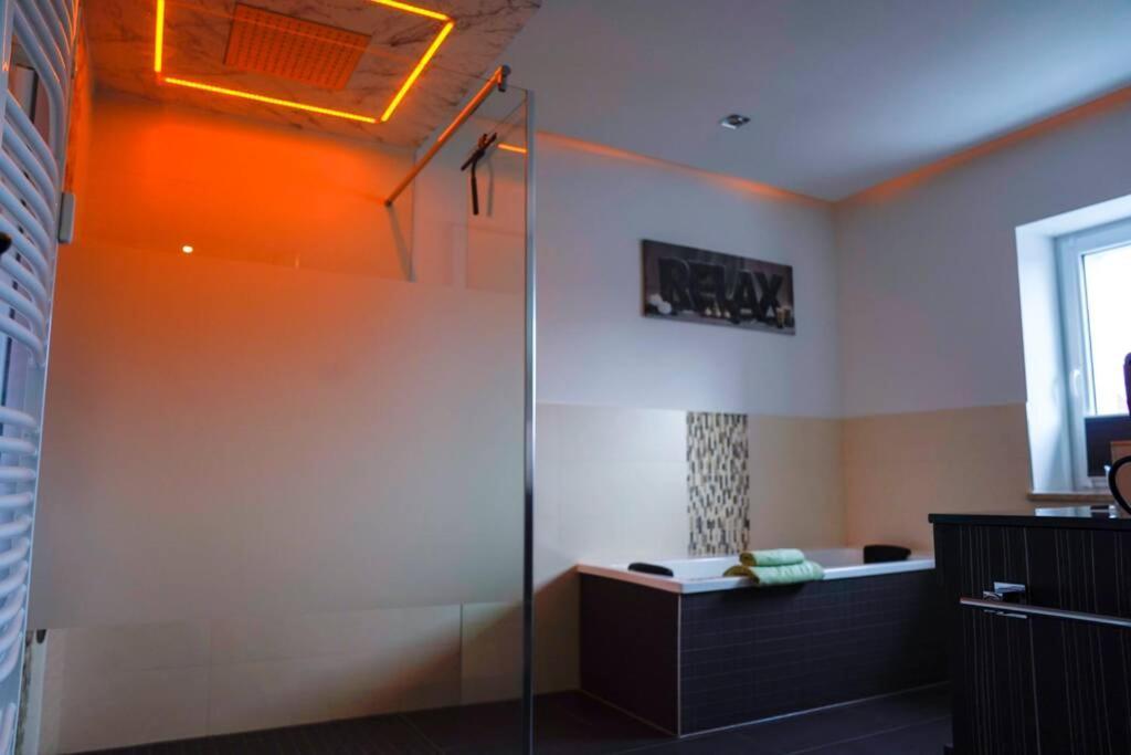 Ht Appartement Nr 2 Greppin 外观 照片